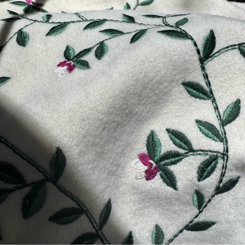 Twinset Milano Embroidered Size Large Cream Floral Skirt 100% Wool - Picture 3 of 16